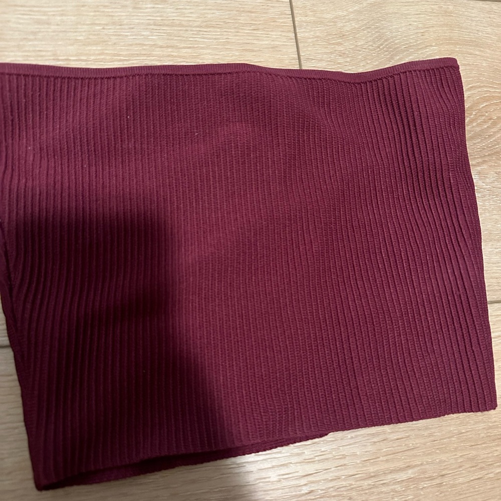 Babaton knit crop top - Picture 3 of 3
